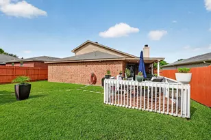 525 Berryhill Dr, Mansfield, TX 76063 - Photo 26