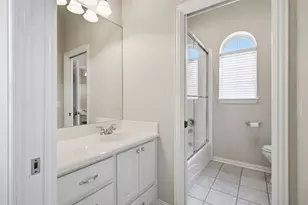 1614 Crow Creek Dr, Granbury, TX 76049 - Photo 24