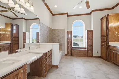 1614 Crow Creek Drive, Granbury, TX 76049 - Photo 22