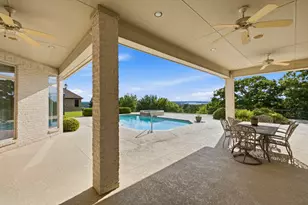 1614 Crow Creek Dr, Granbury, TX 76049 - Photo 28