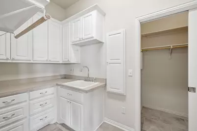 1614 Crow Creek Drive, Granbury, TX 76049 - Photo 18