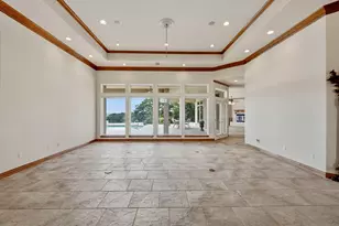 1614 Crow Creek Dr, Granbury, TX 76049 - Photo 6