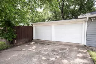 3950 Hawick Ln, Dallas, TX 75220 - Photo 4