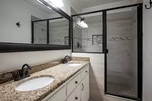 3950 Hawick Ln, Dallas, TX 75220 - Photo 18