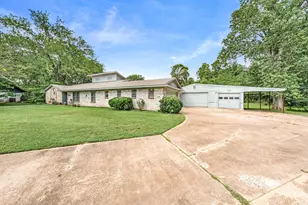 2826 Birchwood Ln, Commerce, TX 75428 - Photo 2