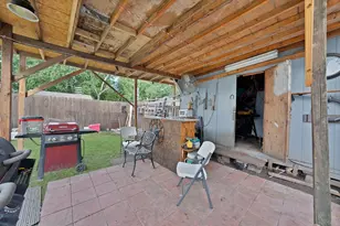 230 W Jerden Ln, Dallas, TX 75208 - Photo 34