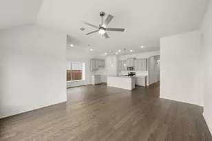 10320 Dittany Ln, Fort Worth, TX 76036 - Photo 10