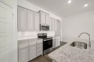 10320 Dittany Ln, Fort Worth, TX 76036 - Photo 4