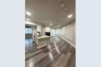 2304 Balsam Drive #E107, Arlington, TX 76006 - Photo 4