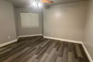 2304 Balsam Dr, Arlington, TX 76006 - Photo 6