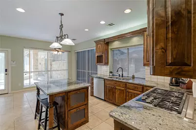 905 Silverthorne Trail, Highland Village, TX 75077 - Photo 6