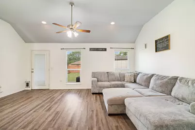 1150 35th NE, Paris, TX 75462 - Photo 4