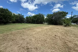 2806 College St, Greenville, TX 75401 - Photo 1