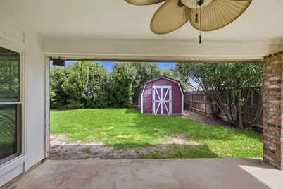 1040 Hillwood Drive, Saginaw, TX 76179 - Photo 24