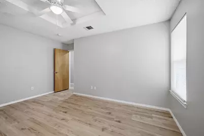 1040 Hillwood Drive, Saginaw, TX 76179 - Photo 18