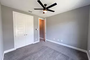 7221 Durand Dr, Irving, TX 75063 - Photo 16