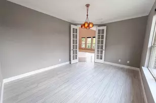 7221 Durand Dr, Irving, TX 75063 - Photo 8
