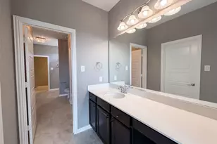 7221 Durand Dr, Irving, TX 75063 - Photo 14
