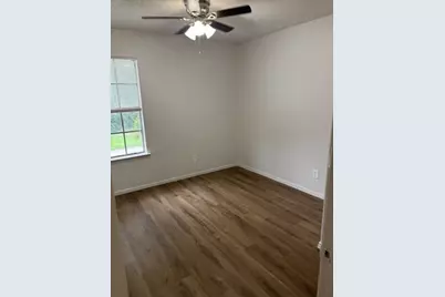 115 W Rogers Street, Arlington, TX 76011 - Photo 4