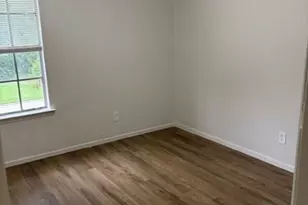 115 W Rogers St, Arlington, TX 76011 - Photo 4