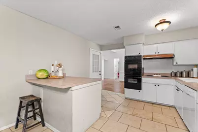 3006 Mark Drive, Arlington, TX 76013 - Photo 4