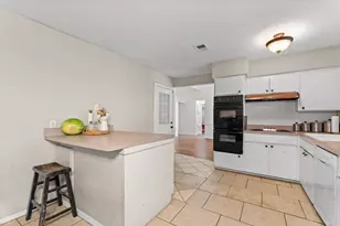 3006 Mark Dr, Arlington, TX 76013 - Photo 4