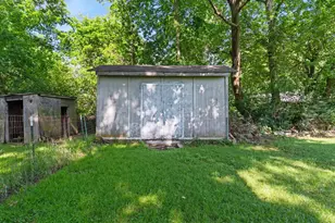 307 Depot St, Whitesboro, TX 76273 - Photo 18