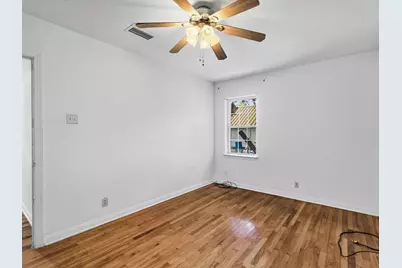 307 Depot Street, Whitesboro, TX 76273 - Photo 4