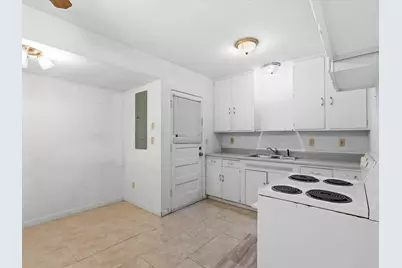 307 Depot Street, Whitesboro, TX 76273 - Photo 12