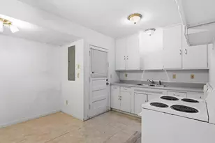 307 Depot St, Whitesboro, TX 76273 - Photo 12