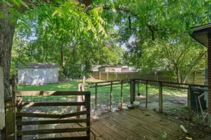 307 Depot St, Whitesboro, TX 76273 - Photo 22