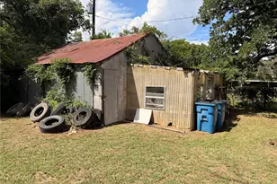 709 E 23rd St, Cisco, TX 76437 - Photo 6