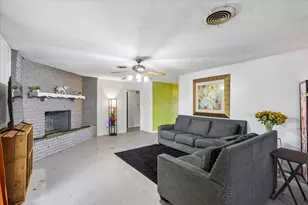 1955 E Renfro St, Burleson, TX 76028 - Photo 6