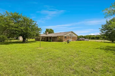 1955 E Renfro Street, Burleson, TX 76028 - Photo 28