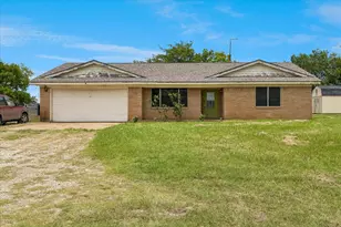 1955 E Renfro St, Burleson, TX 76028 - Photo 2