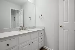 5860 Red Hill Ln, Frisco, TX 75034 - Photo 16