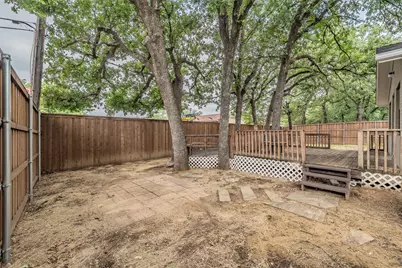 1412 Oxford Street, Arlington, TX 76013 - Photo 34