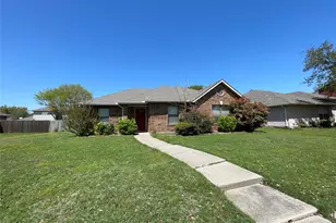 12010 Rosedown Ln, Frisco, TX 75035 - Photo 2