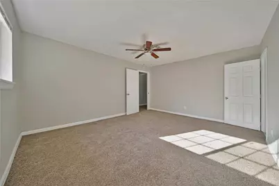10071 Woodhollow Drive, Conroe, TX 77385 - Photo 8