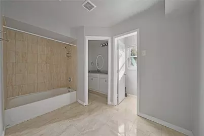 10071 Woodhollow Drive, Conroe, TX 77385 - Photo 10