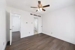 4201 Phoenix, Carrollton, TX 75010 - Photo 10
