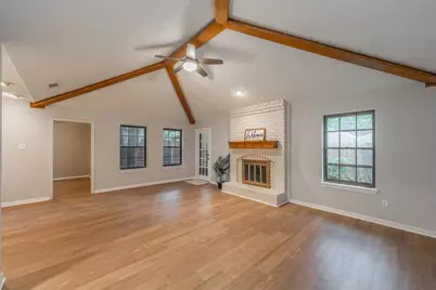 917 Bucknell Drive, Arlington, TX 76012 - Photo 6