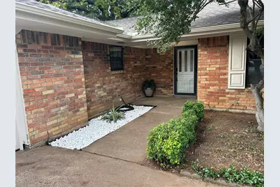 917 Bucknell Drive, Arlington, TX 76012 - Photo 2