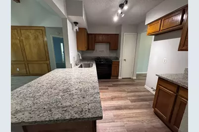 2406 Hallmark Street, Grand Prairie, TX 75052 - Photo 14