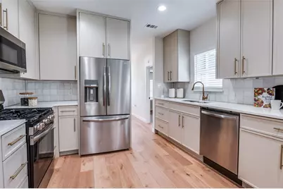 602 Brooks Avenue, Dallas, TX 75208 - Photo 6