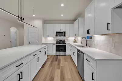 1442 E Allen Avenue, Fort Worth, TX 76104 - Photo 12