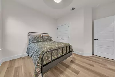 1442 E Allen Avenue, Fort Worth, TX 76104 - Photo 24