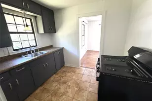 707 E 23rd St, Cisco, TX 76437 - Photo 8