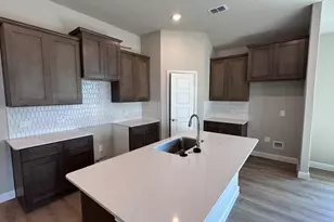 10832 Bloodstone Dr, Fort Worth, TX 76036 - Photo 2