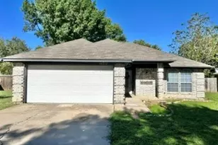 10212 Little Fox Ct, Fort Worth, TX 76108 - Photo 1
